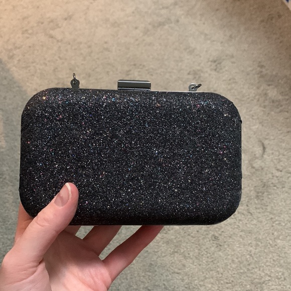 Dazzling Purse - Picture 13 of 16